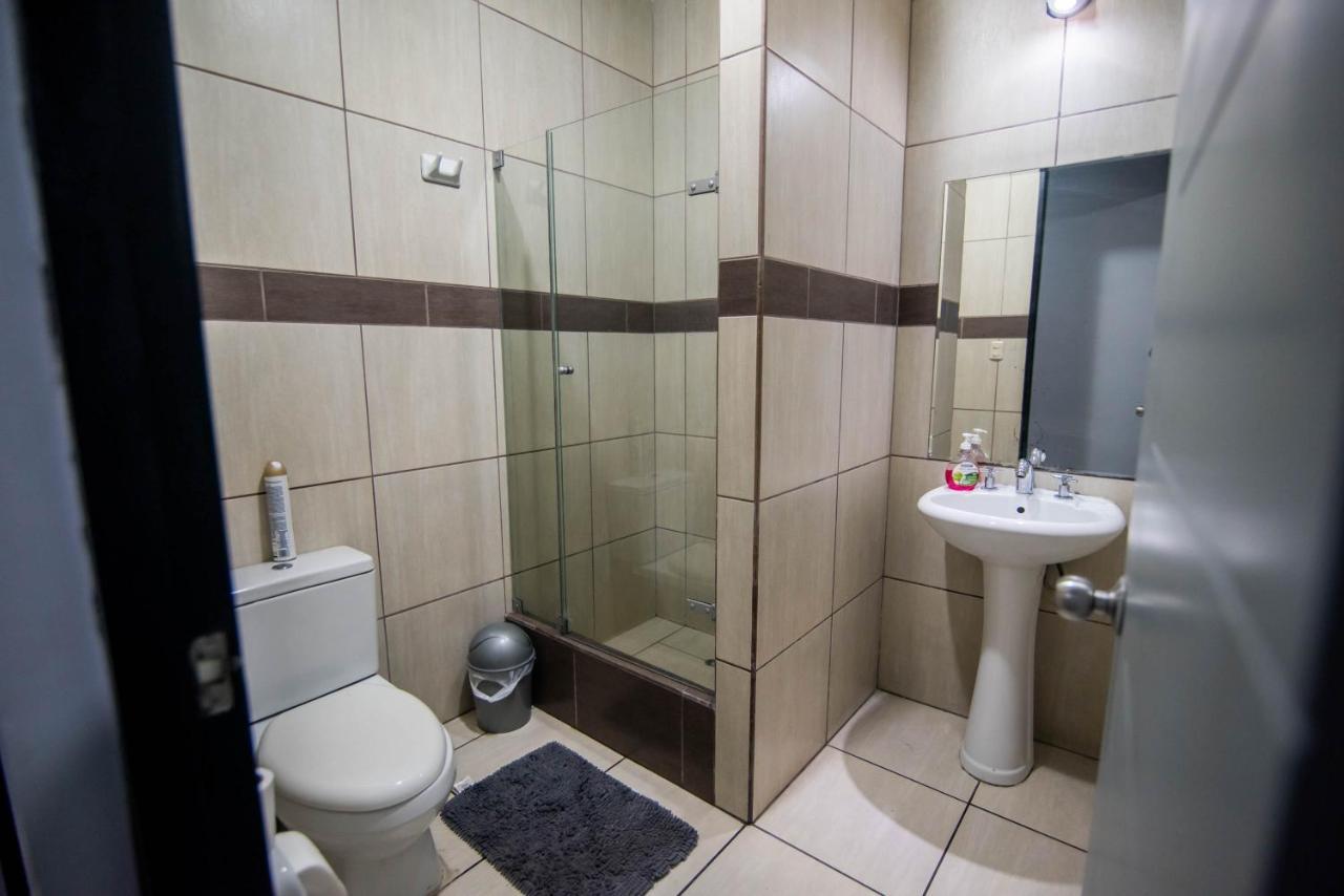 Miraflores Apartment Lima Bagian luar foto