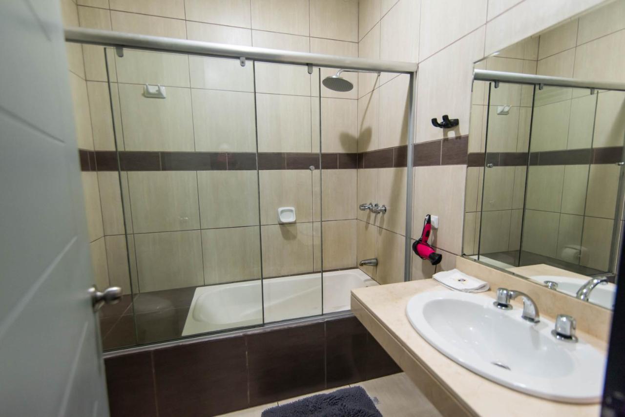 Miraflores Apartment Lima Bagian luar foto