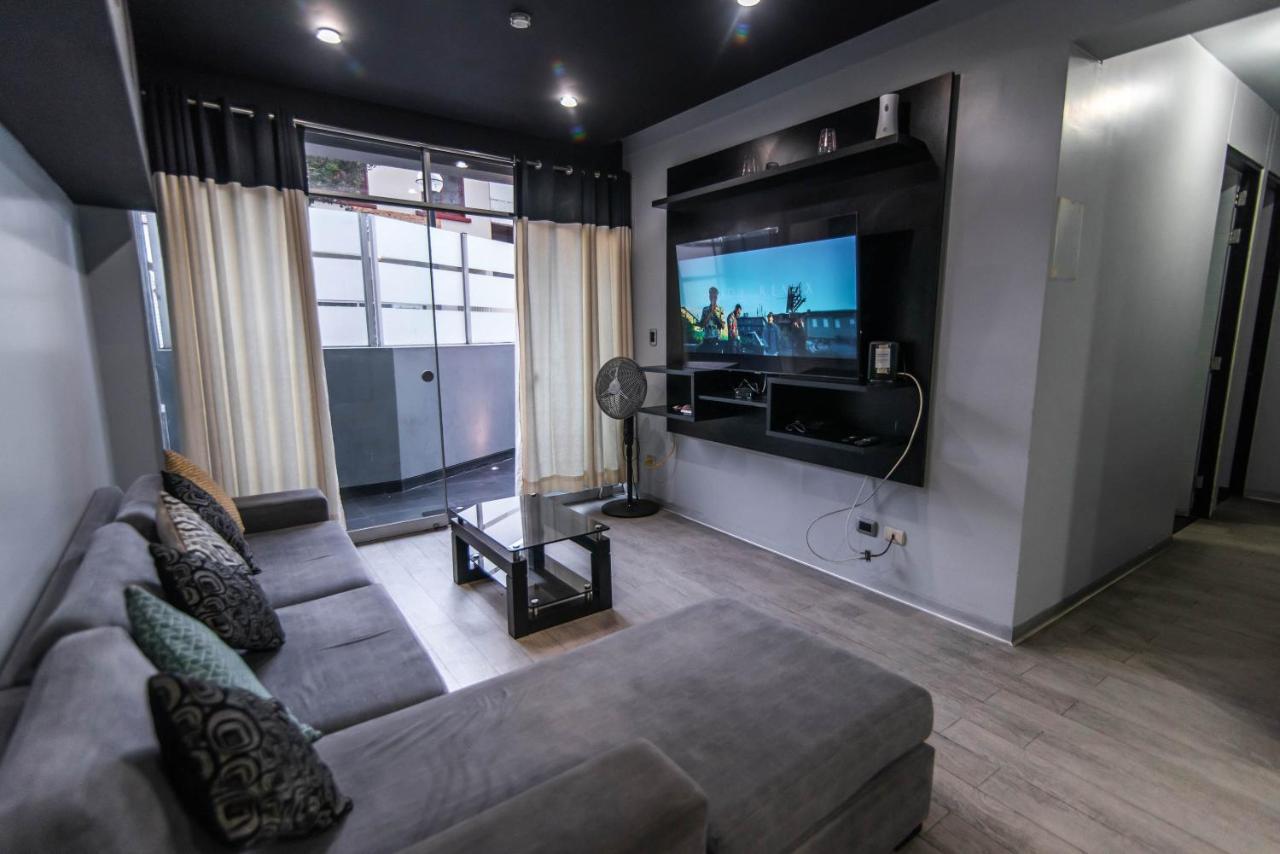 Miraflores Apartment Lima Bagian luar foto