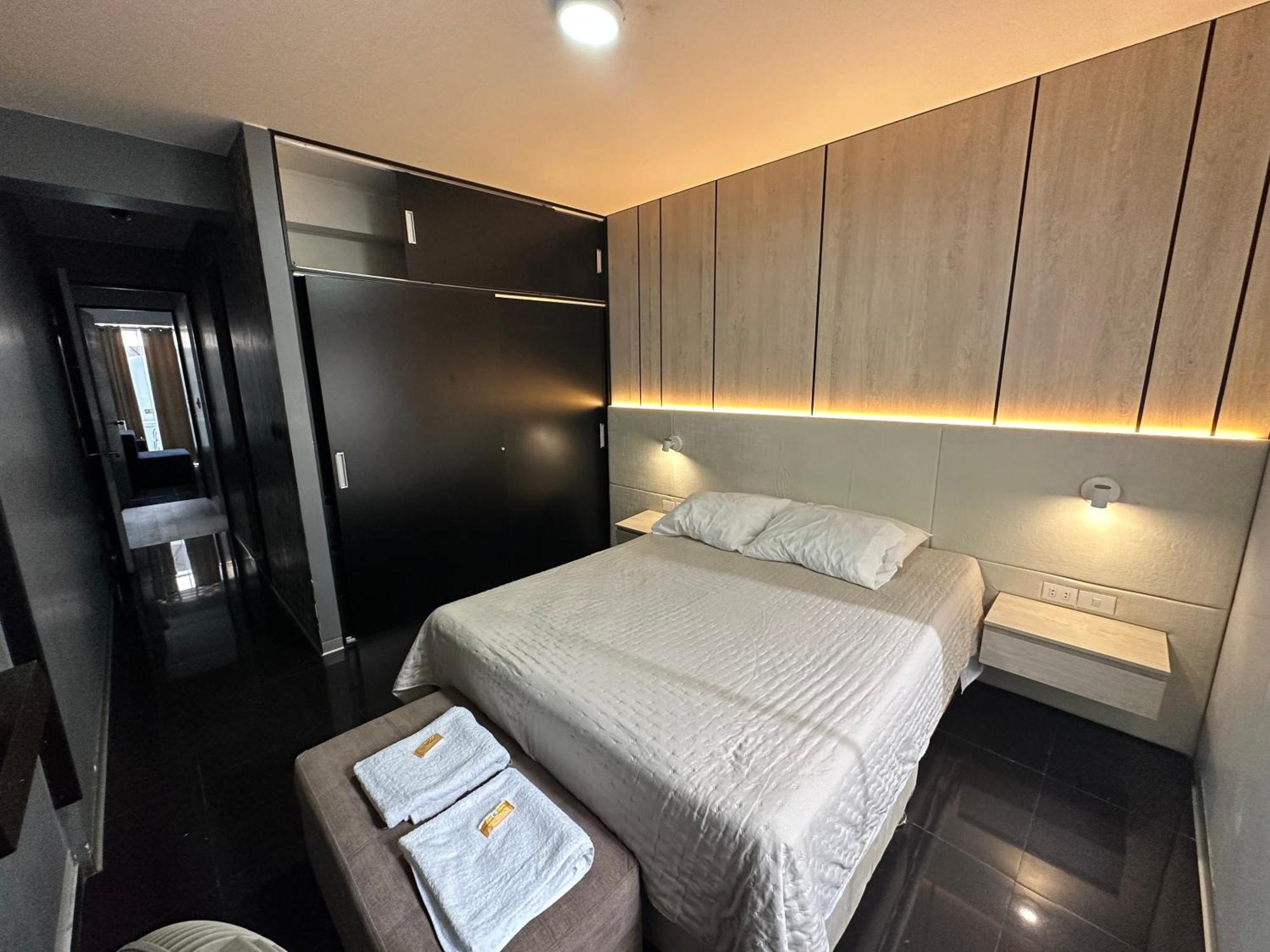 Miraflores Apartment Lima Bagian luar foto