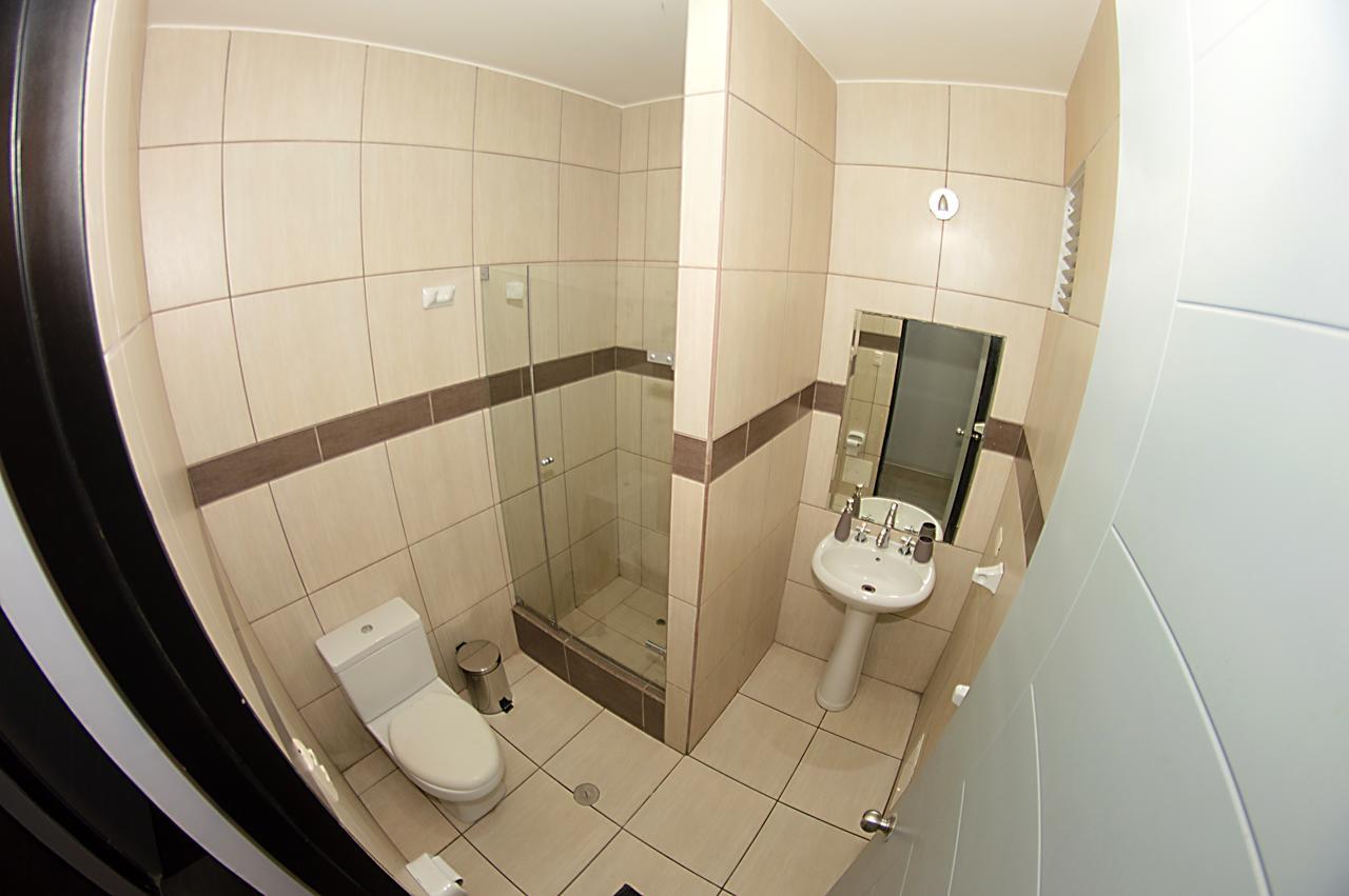 Miraflores Apartment Lima Bagian luar foto